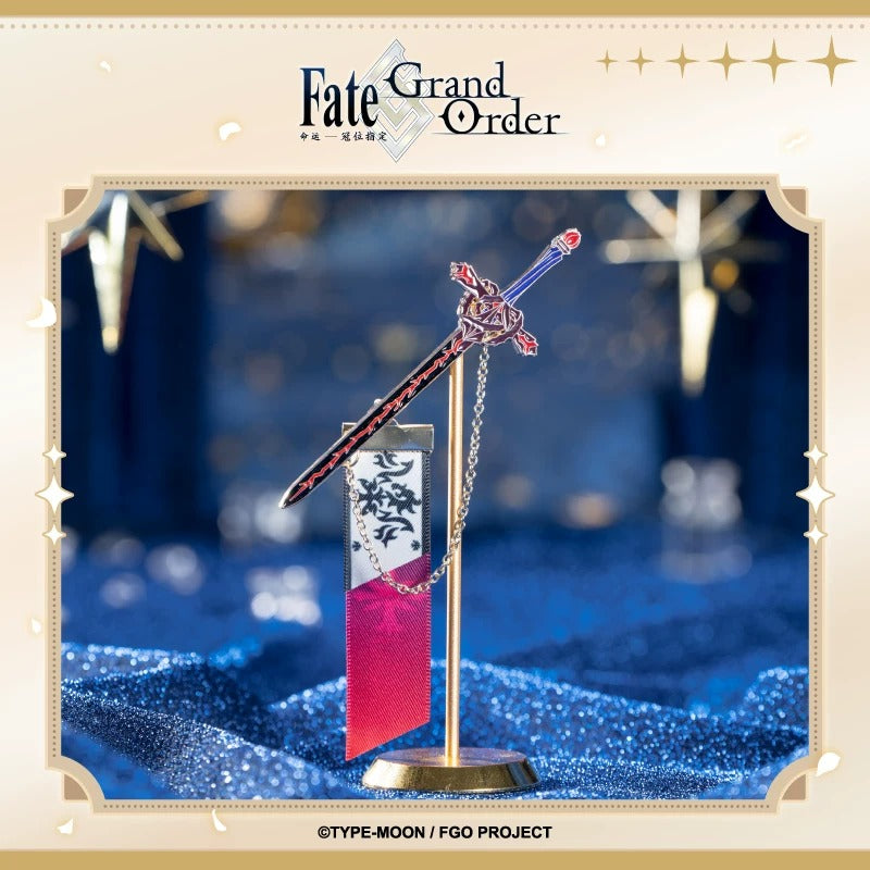 Fate/Grand Order 簡体字版10周年 武器モチーフ ブローチ