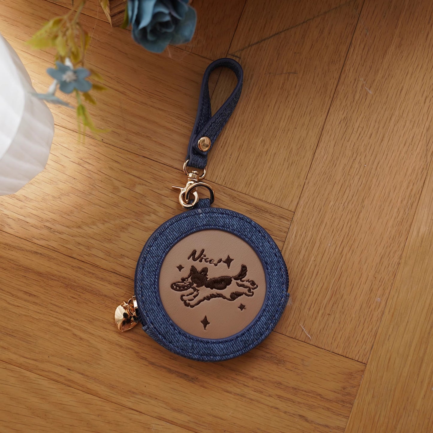 【予約】morning glory ワンちゃんフリスビー 刺繍 PU缶バッジケース 全10色