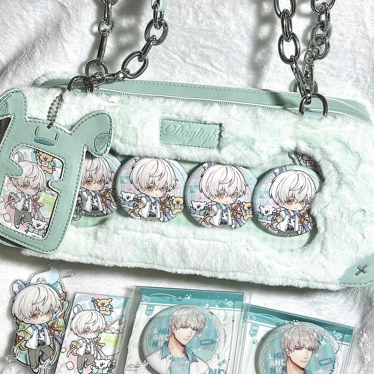 【予約】Daylight ワンワン雪餅 もふもふ痛バッグ カードケース付き